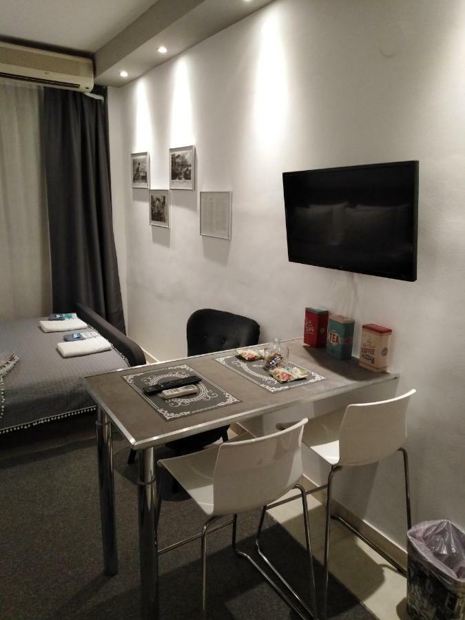 Mini Central Studio Thessaloniki Buitenkant foto